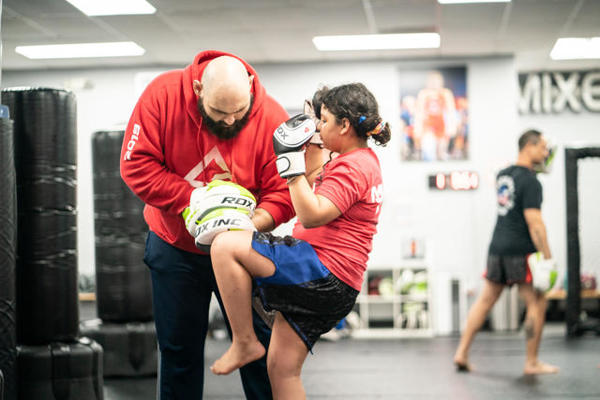 Family-friendly Muay Thai free in Houston, TX classes: Train together Family-friendly Muay Thai free in Houston, TX classes: Train together