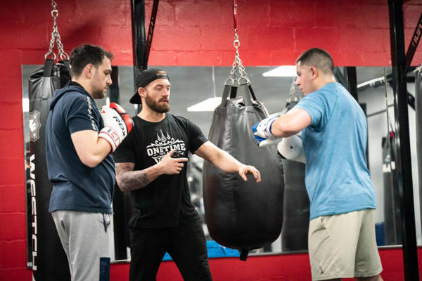 Muay Thai free in Houston, TX techniques classes: Master kicks, punches & knees 