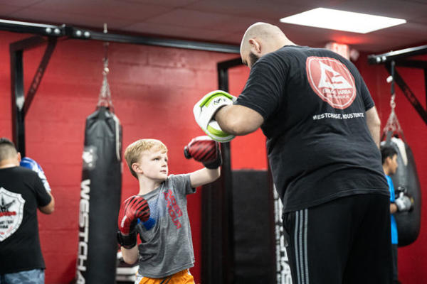 Professional Muay Thai free in Houston, TX classes: Train with champions Professional Muay Thai free in Houston, TX classes: Train with champions