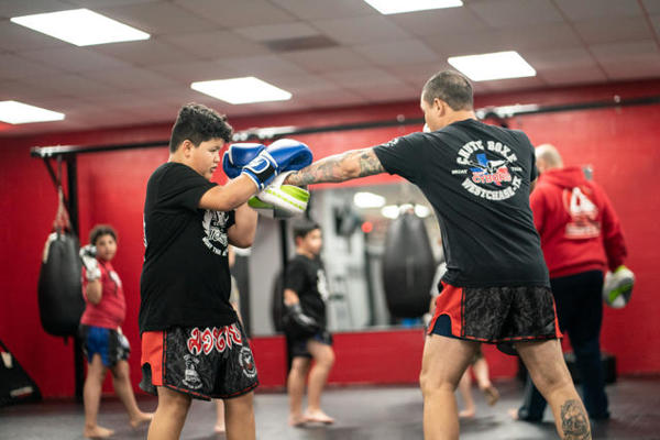 Your guide to Muay Thai free in Houston, TX classes: FAQs & tips 
