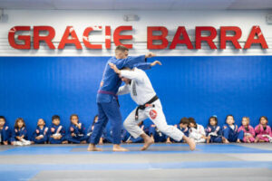 Daytime martial arts classes for stay-at-home parents in Houston, TX | Phone: +1 (713) 977-7418