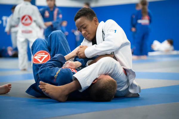 Teen empowerment: BJJ classes that build respect at Gracie Barra Westchase | Phone: +1 (713) 977-7418