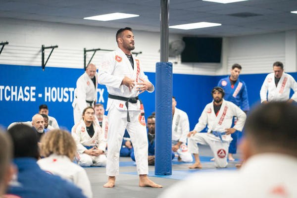 Gracie Barra Westchase: How to do it if you want to join martial arts classes near me in Pine Point, TX